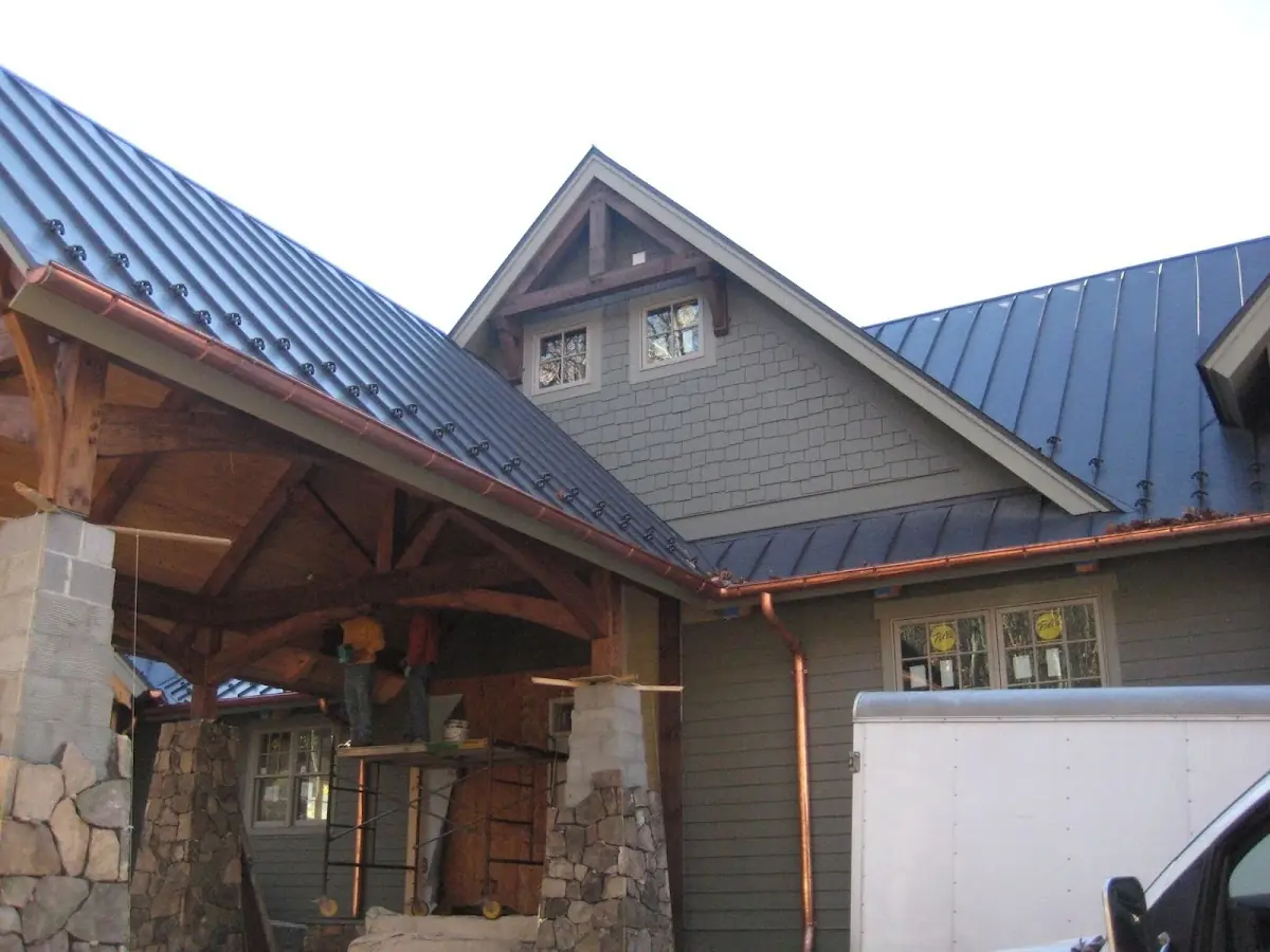 Craftsman Roofing team delivering quality roofing work in Nassau Shores
